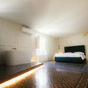 teatro-suites-rooms.catania-hotels.net/
